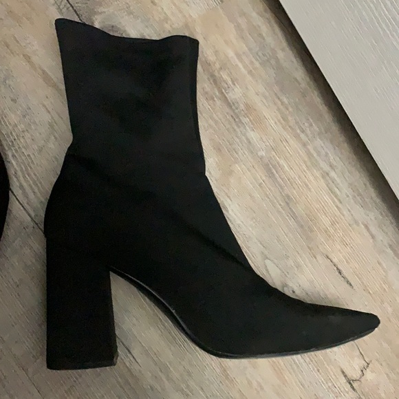 Sock boots … Neon Heart brand size 7 … black boots - Picture 2 of 6